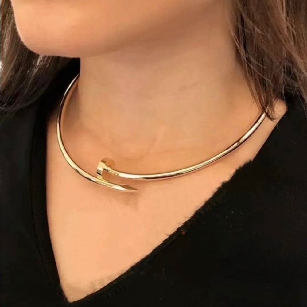 Silver clou necklace / choker